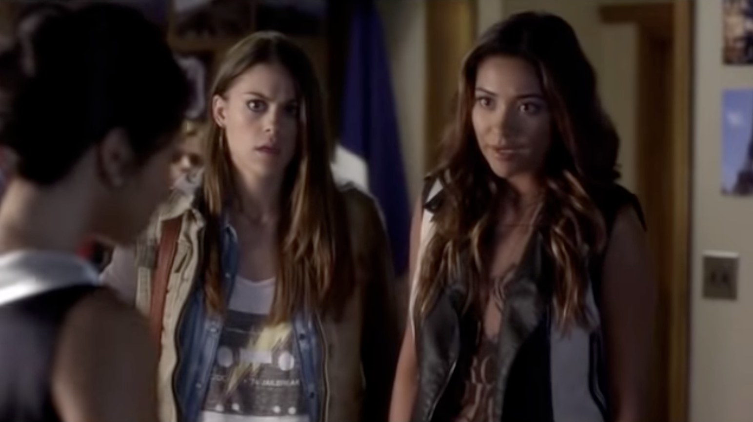 paige and emily in pretty little liars