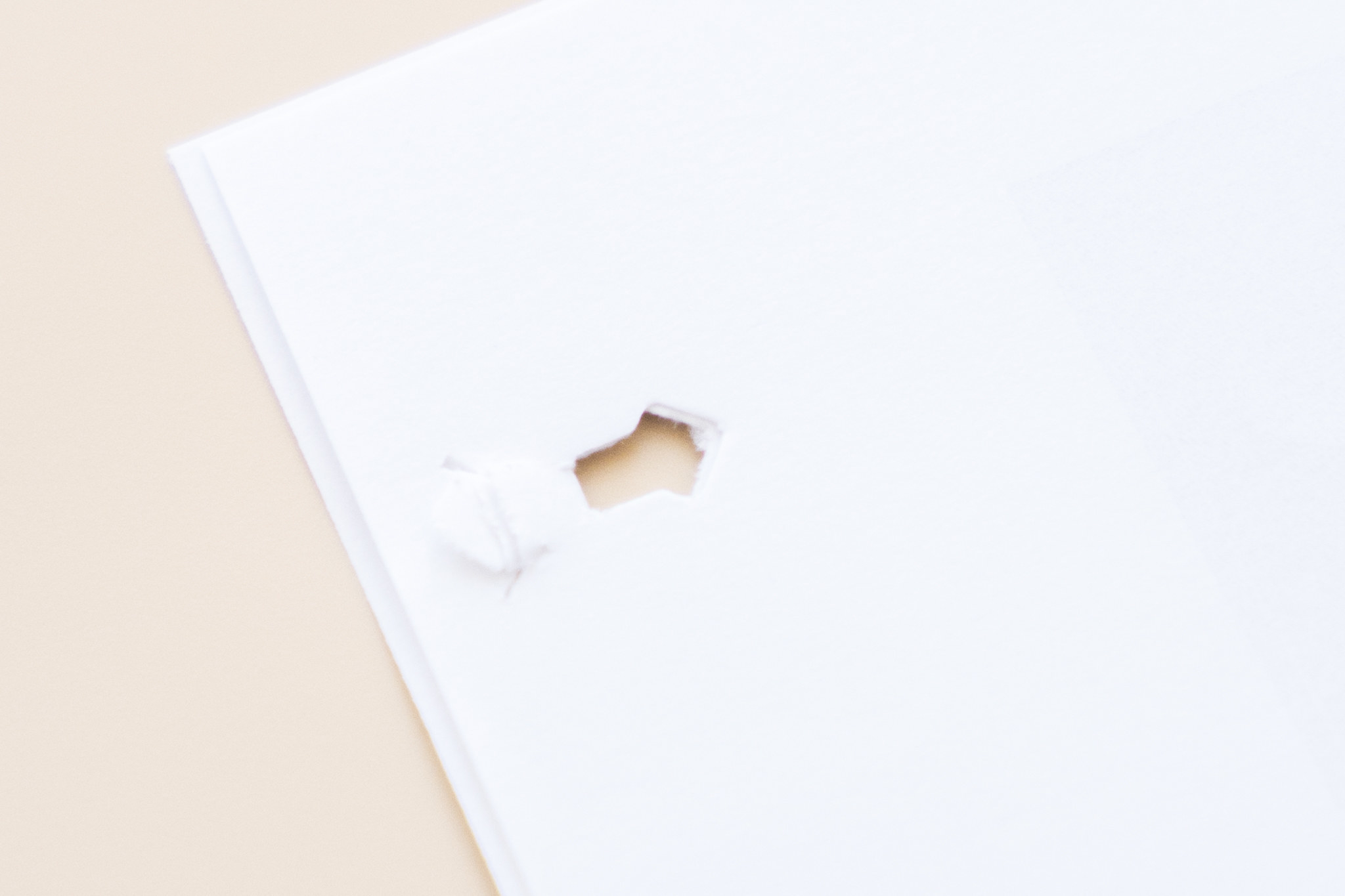 無印良品のおすすめ文房具「針を使わないステープラー」