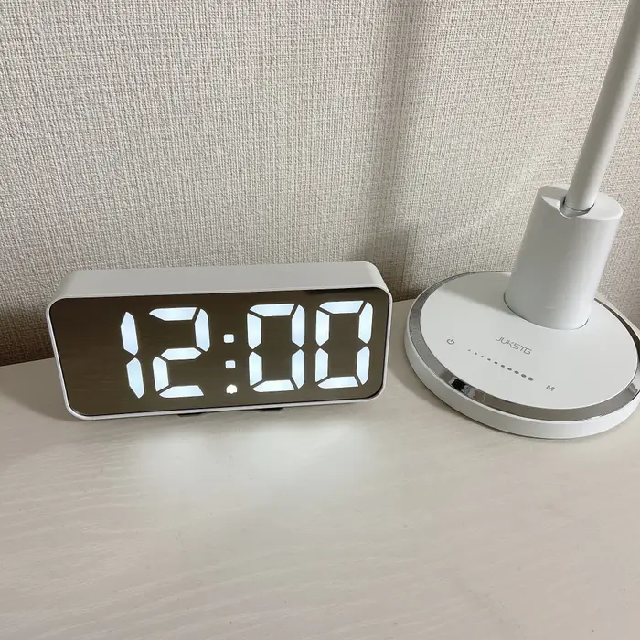 IKEA（イケア）のオシャレ置き時計「NOLLNING ノールニング」アラームや温度計も付いて便利