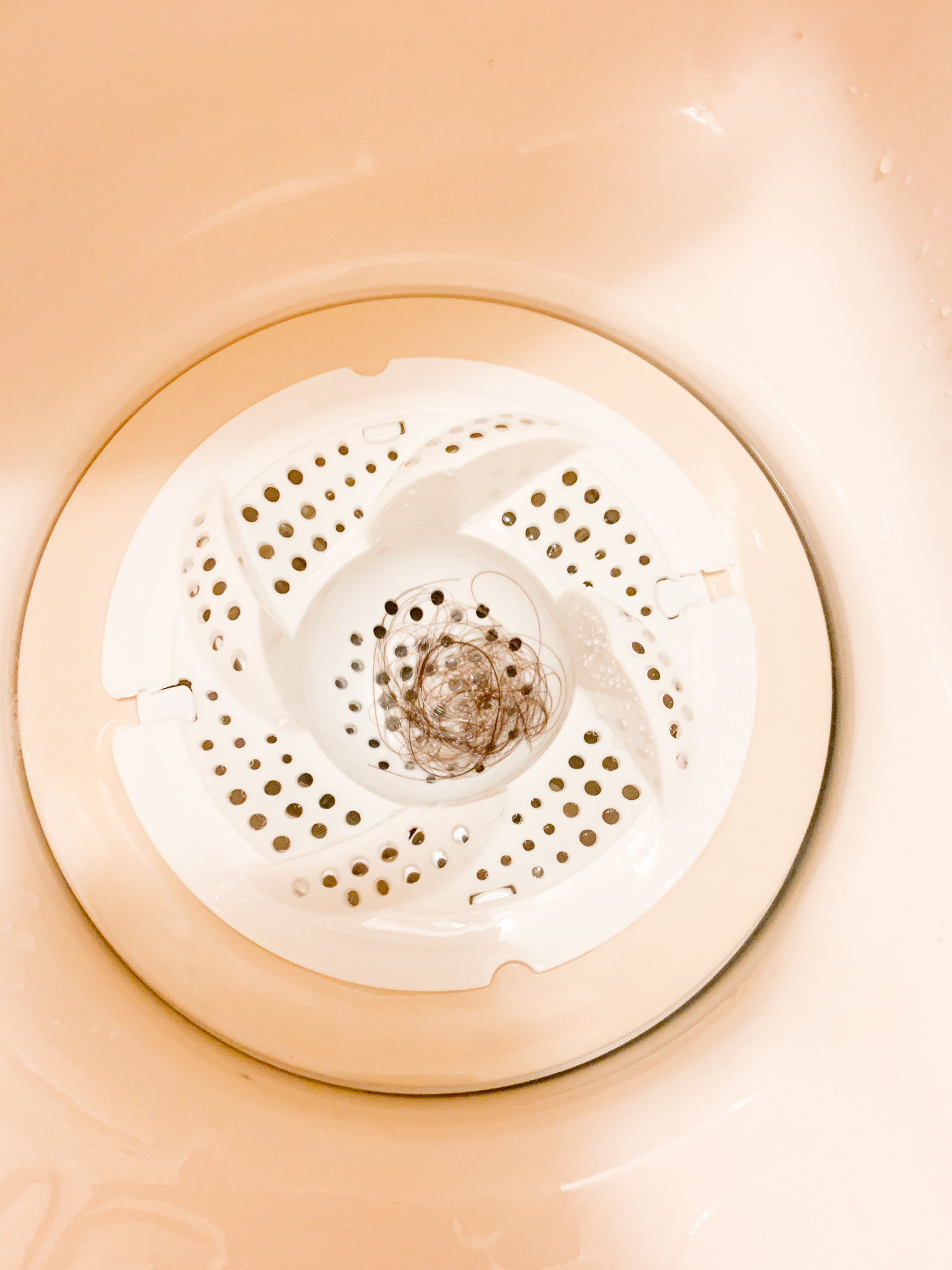 DAISO(ダイソー)のおすすめお風呂グッズ「髪の毛くるっとキャッチ」便利で大人気