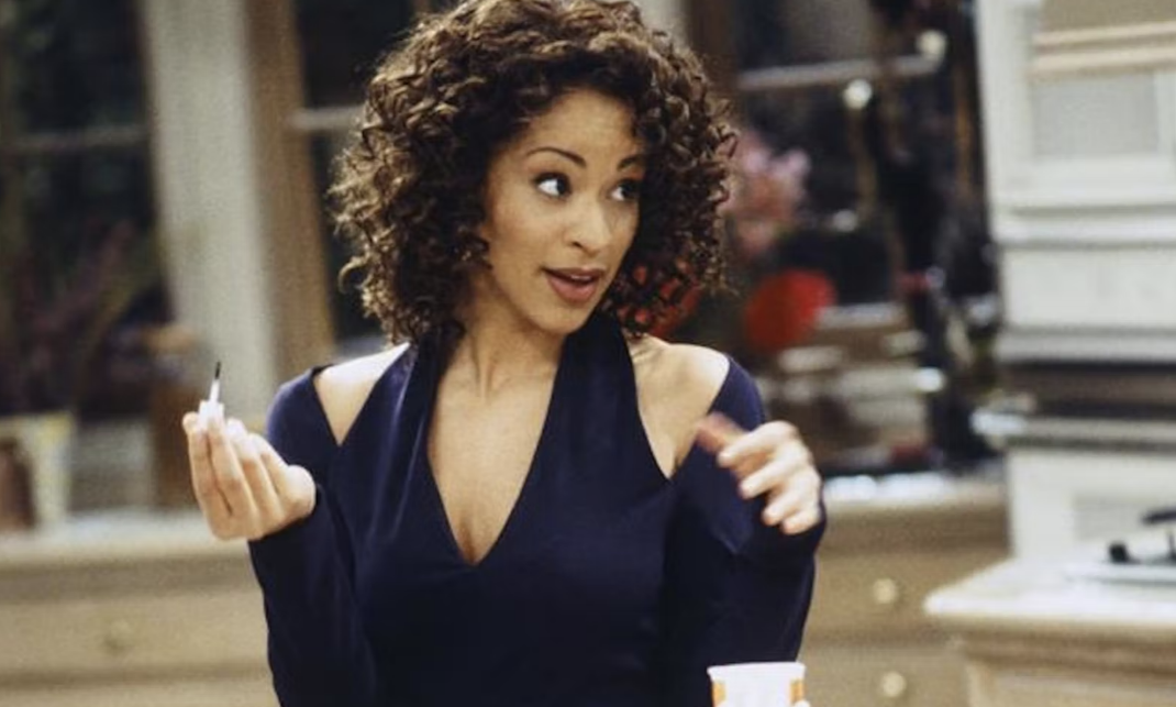 A picture of Karyn Parsons as Hilary Banks
