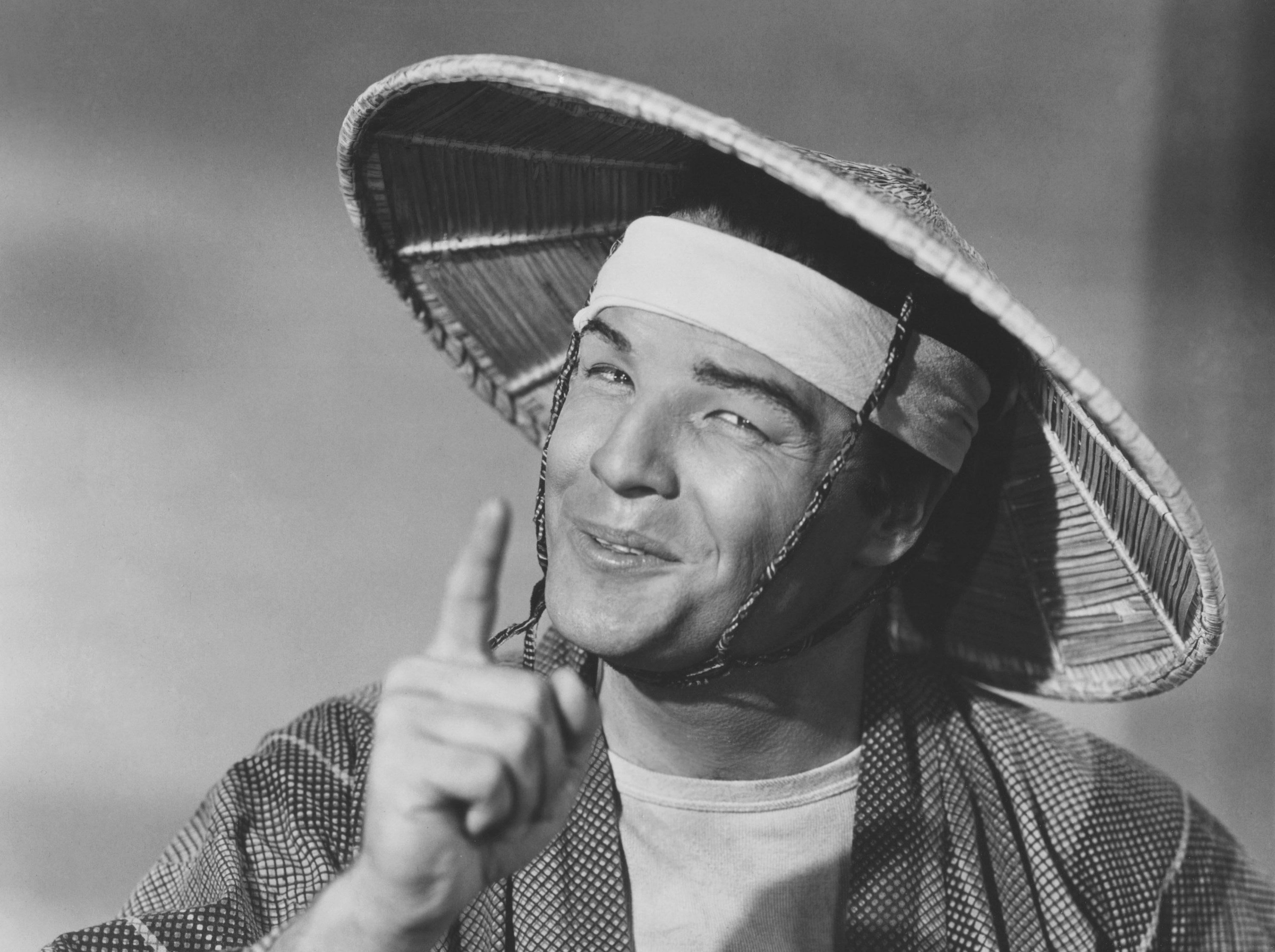 marlon brando in the teahouse of the august moon