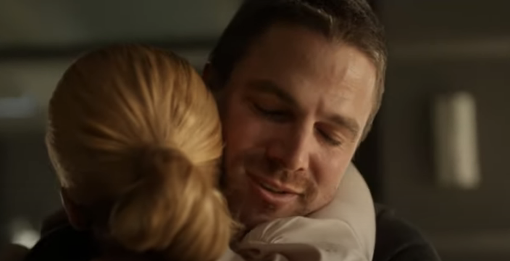 Felicity and Oliver embrace