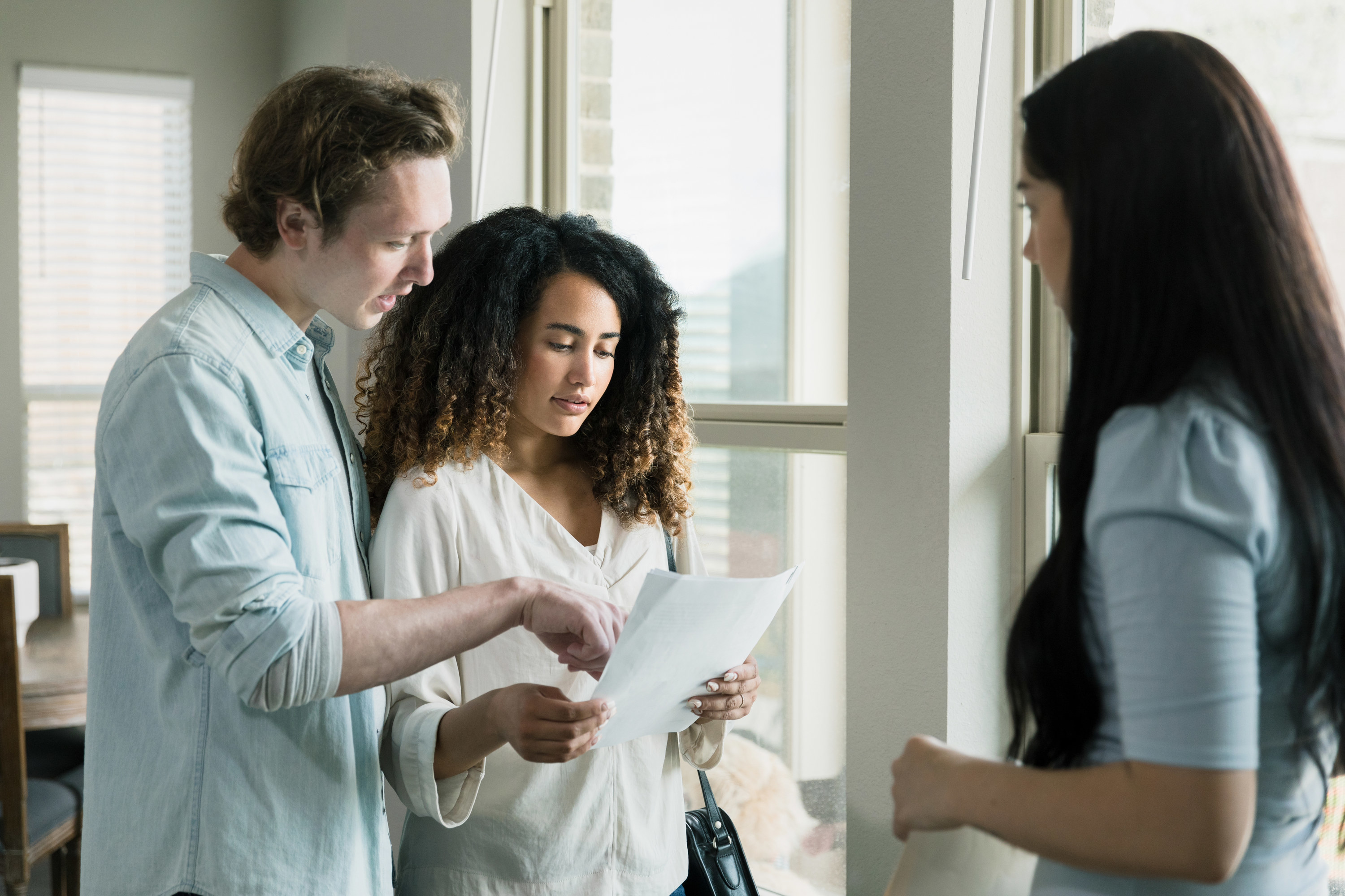 couple negotiating their lease