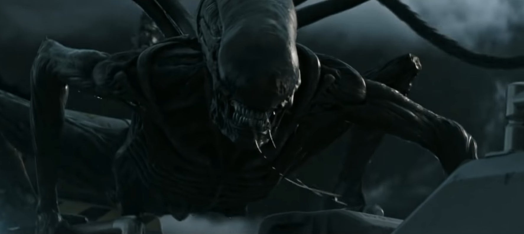 A Xenomorph hissing on top of a space craft in &quot;Alien: Covenant&quot;