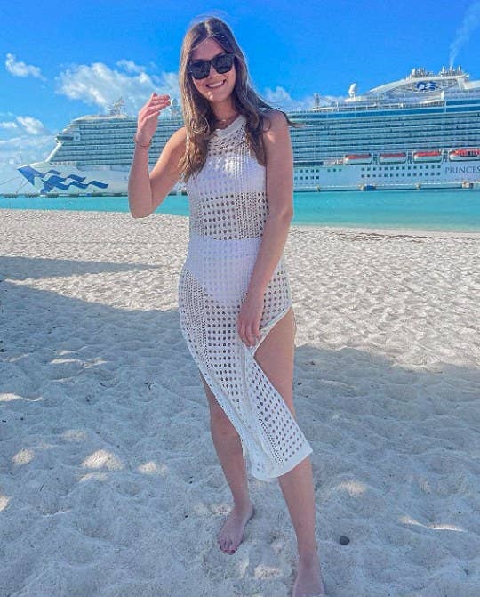 31 Comfy And Stylish Things You Can Wear To The Beach 31 Comfy And Stylish Things You Can Wear To The Beach