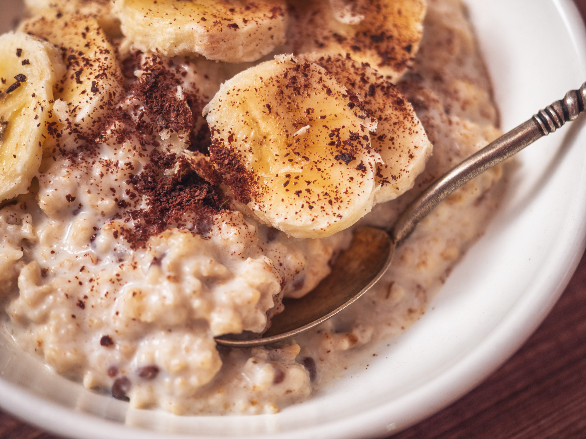 A bowl of oatmeal