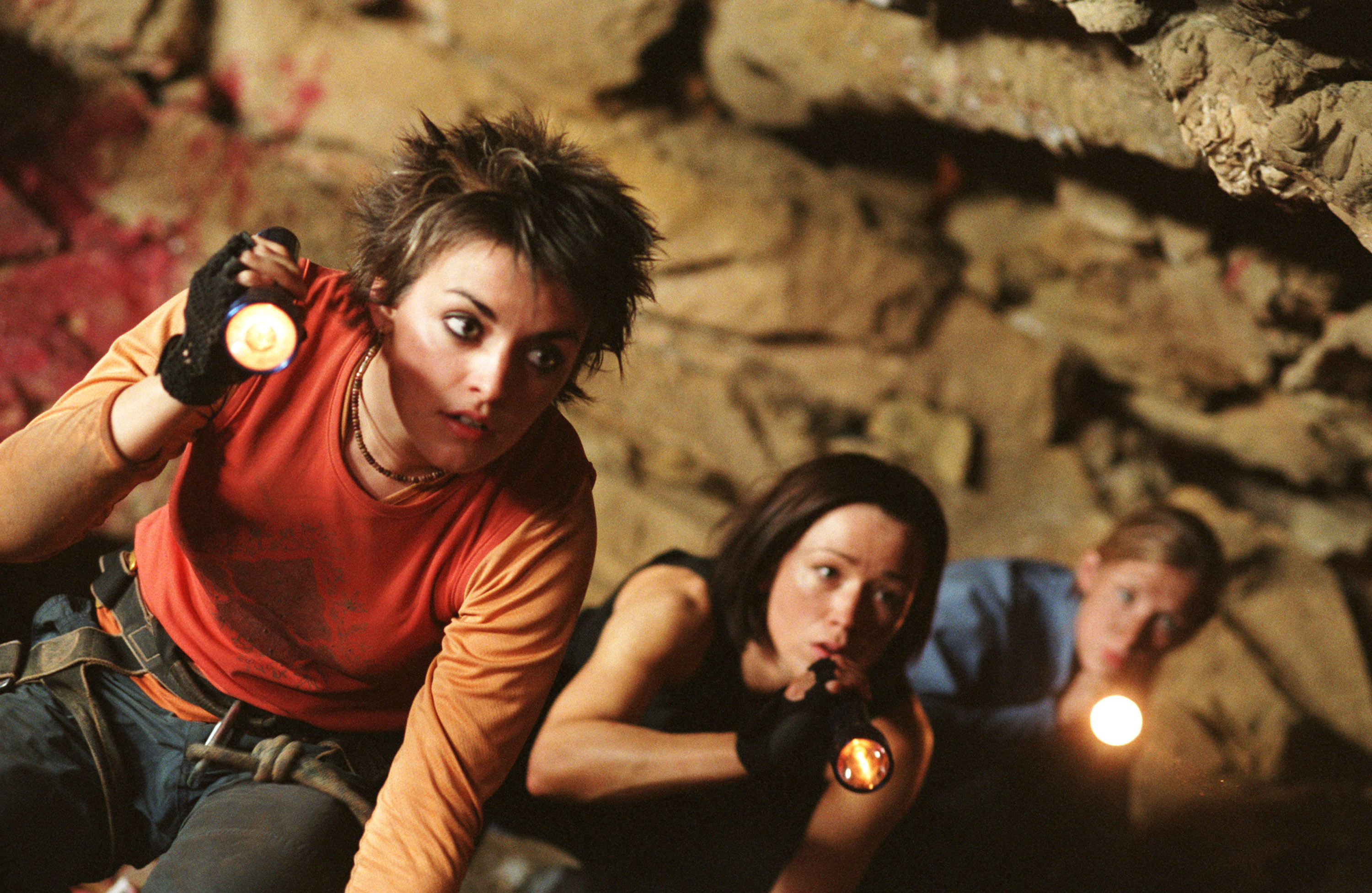 THE DESCENT, Nora-Jane Noone, Alex Reid, Shauna Macdonald, 2005