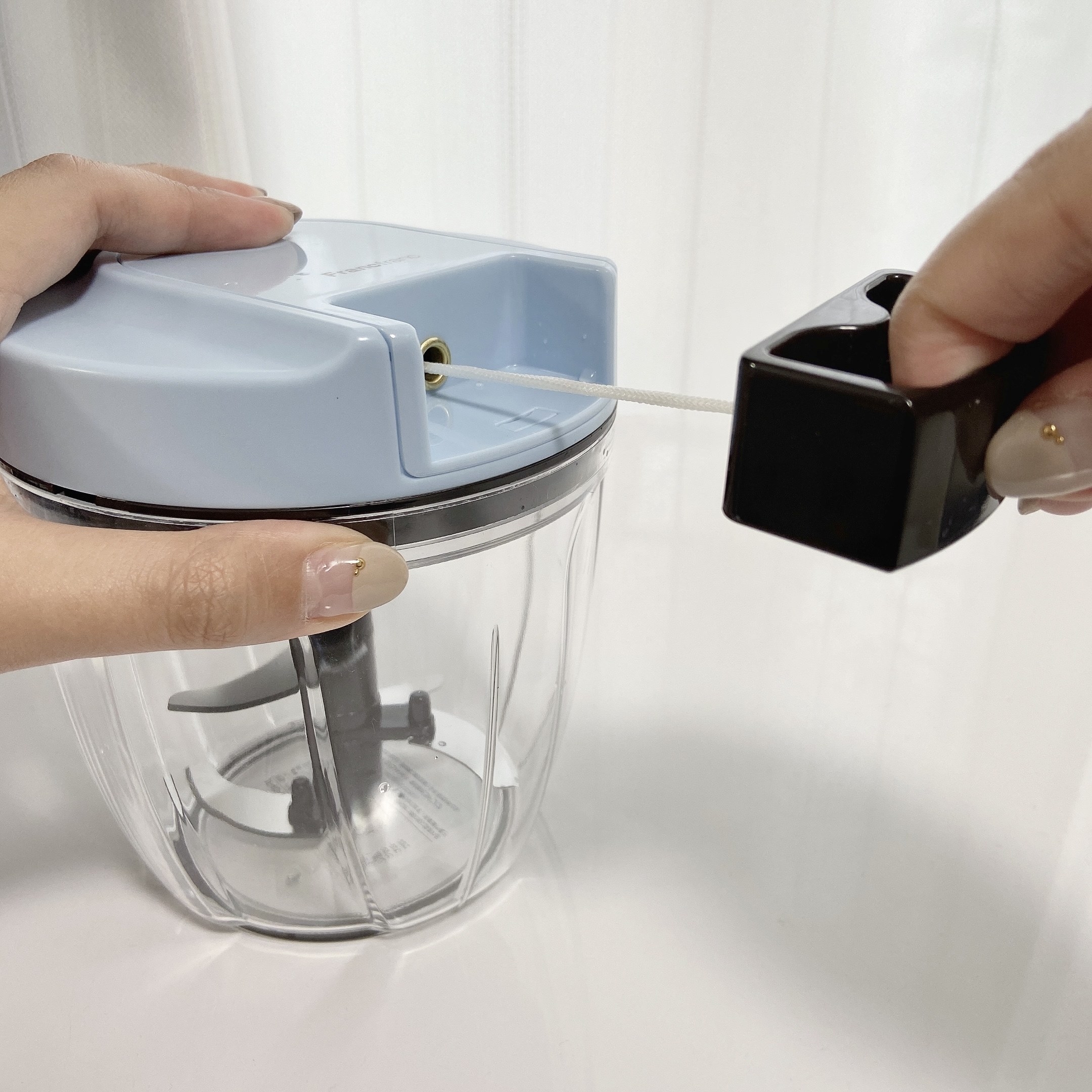 Francfranc(フランフラン)で見つけた「ルッカ ハンディーチョッパー M ライトブルー」はみじん切りができるかわいいおすすめキッチン便利グッズです!