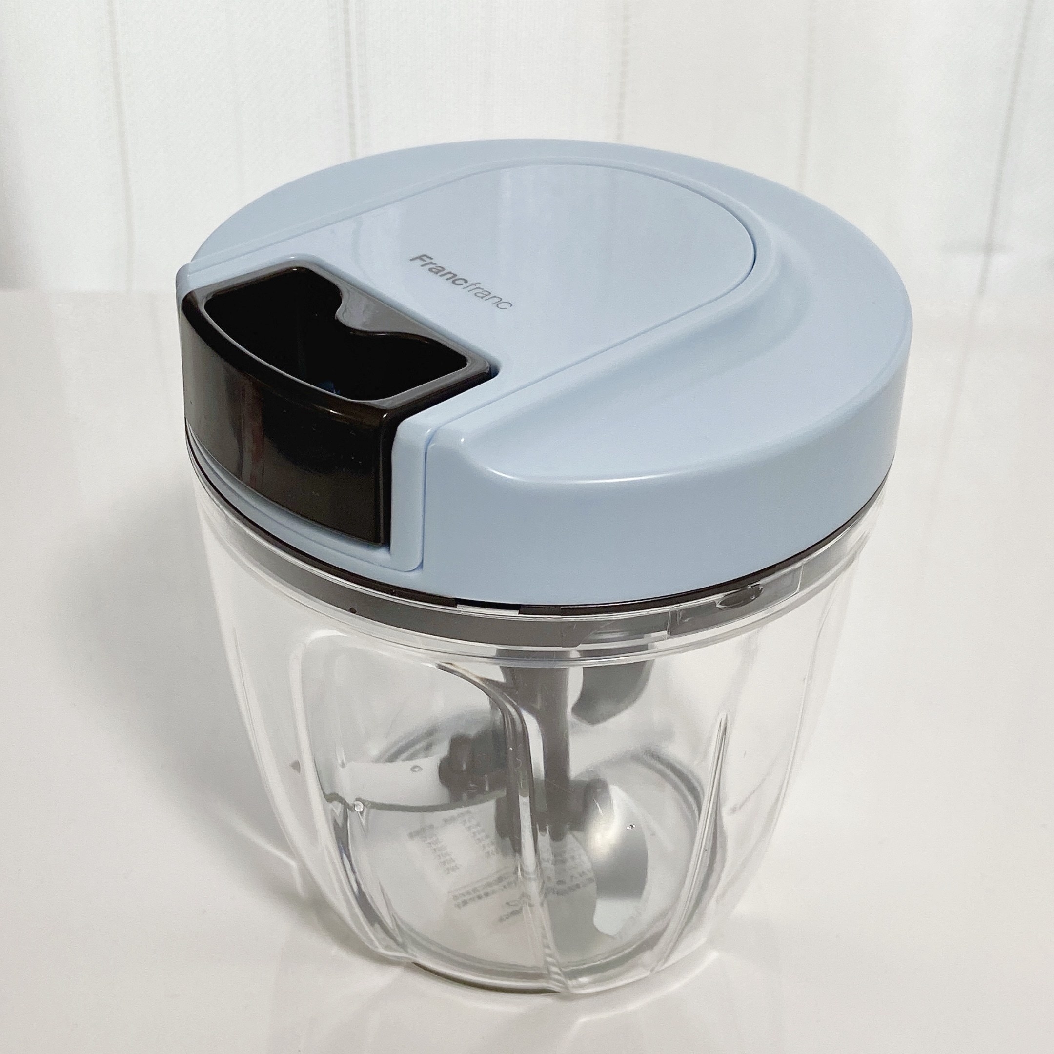 Francfranc(フランフラン)で見つけた「ルッカ ハンディーチョッパー M ライトブルー」はみじん切りができるかわいいおすすめキッチン便利グッズです!