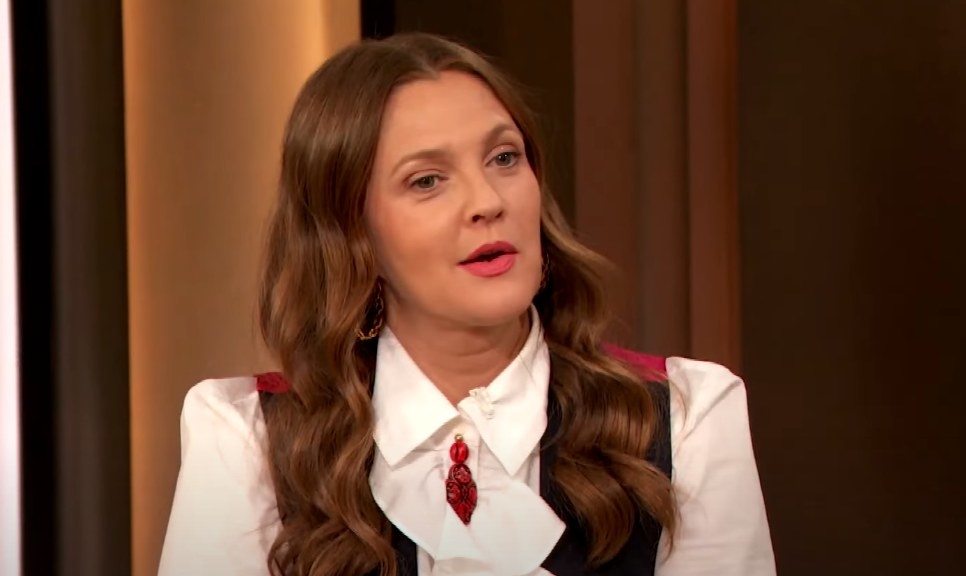 Drew Barrymore talks with Zosia Mamet on &quot;The Drew Barrymore Show&quot;