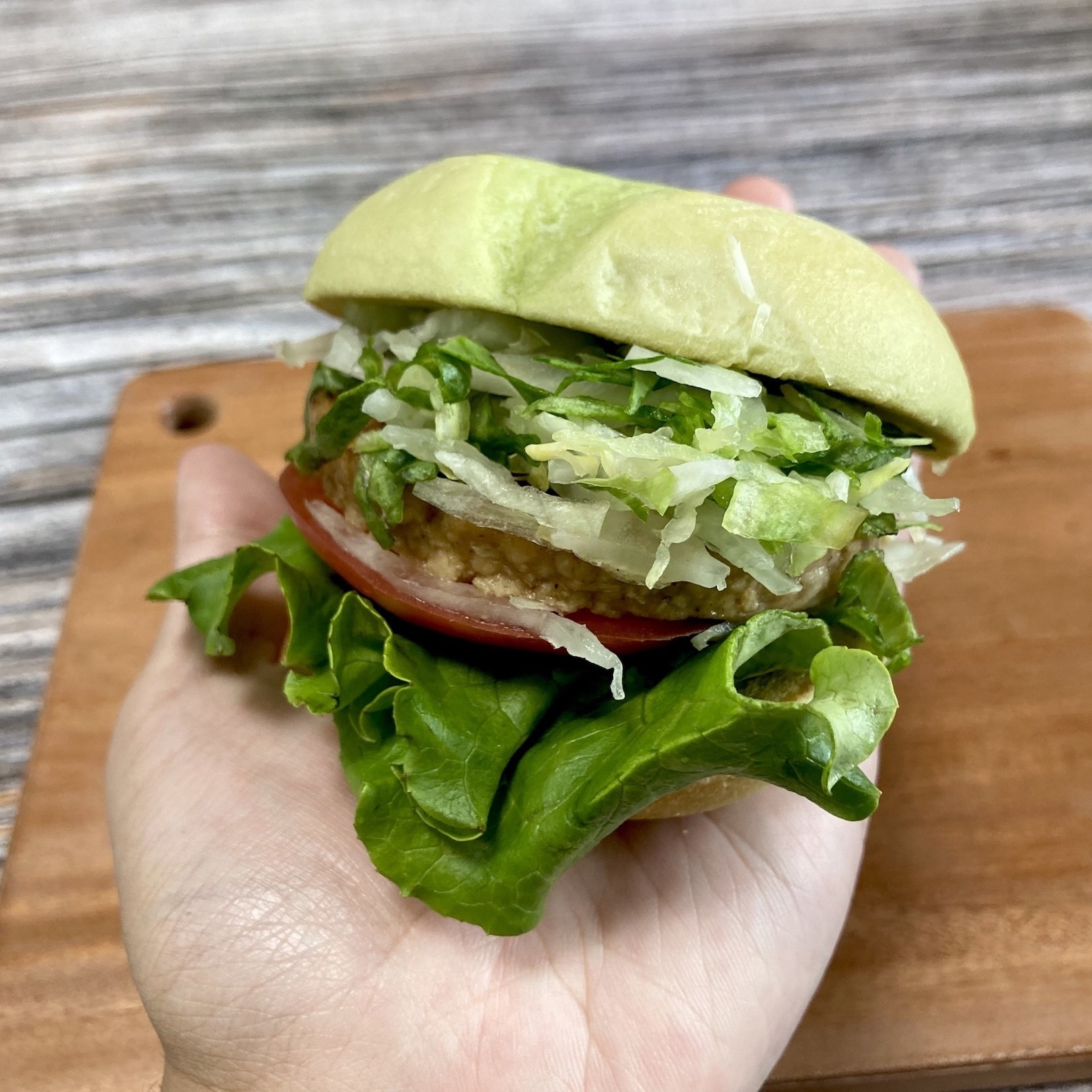 モスバーガーおすすめメニュー「グリーンバーガー＜テリヤキ＞ 」