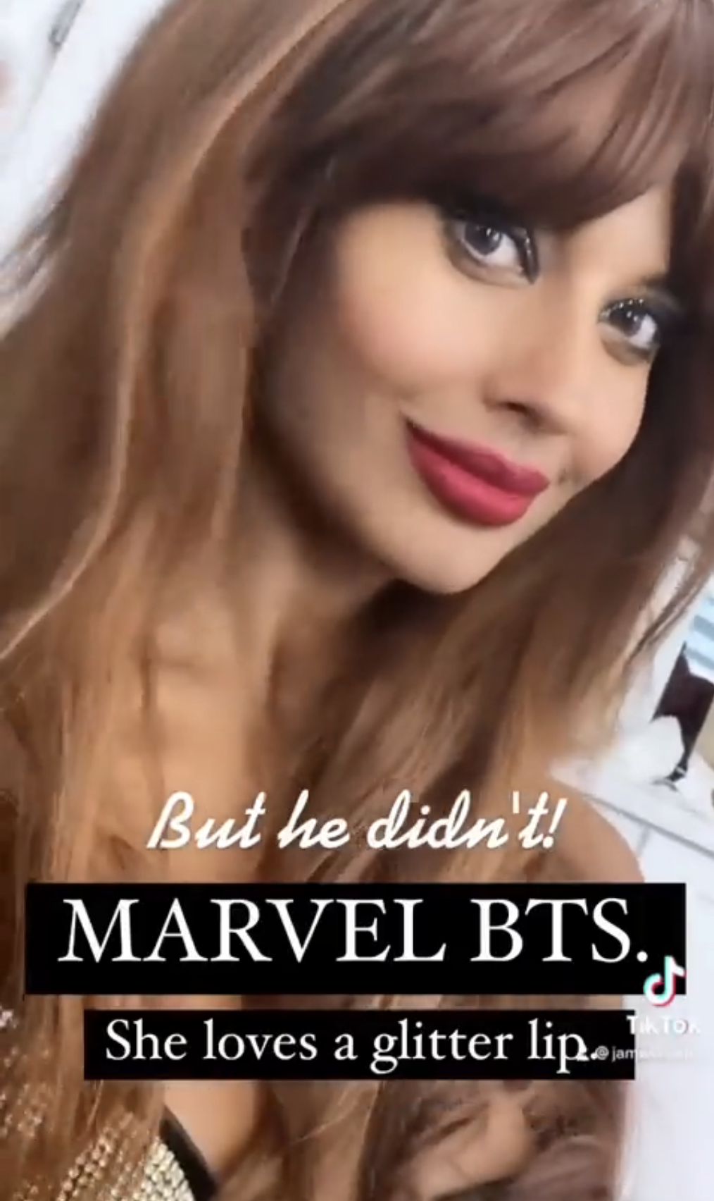 jameela&#x27;s selfie of marvel behind the scenes