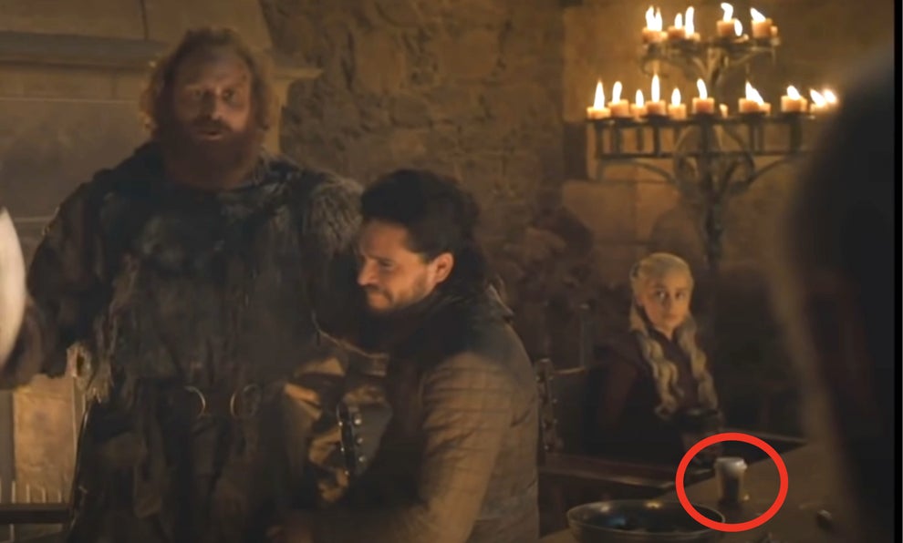 51 Awkward Mistakes In TV Shows That Made The Cut