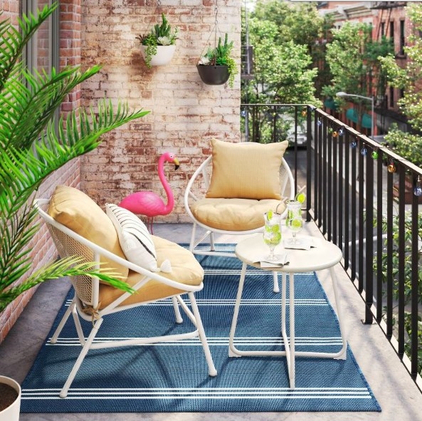 The patio set on a balcony