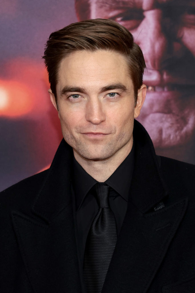 closeup of Robert Pattinson smiling