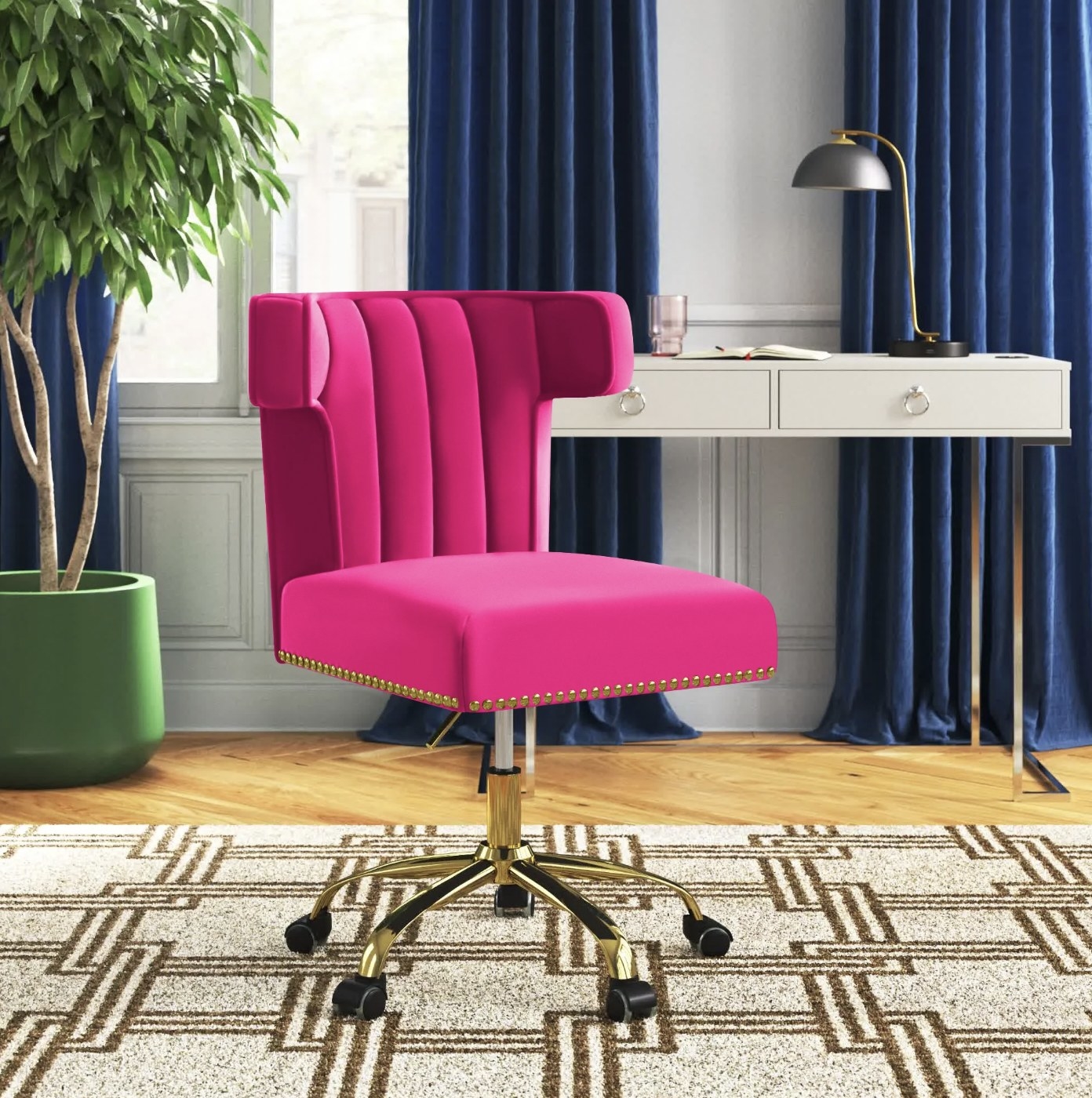the pink office chair