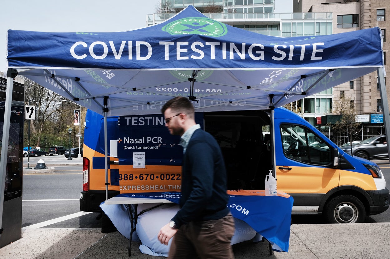 These Tweets Show Just How Mad Public Health Experts Are About The CDC’s New COVID Guidelines