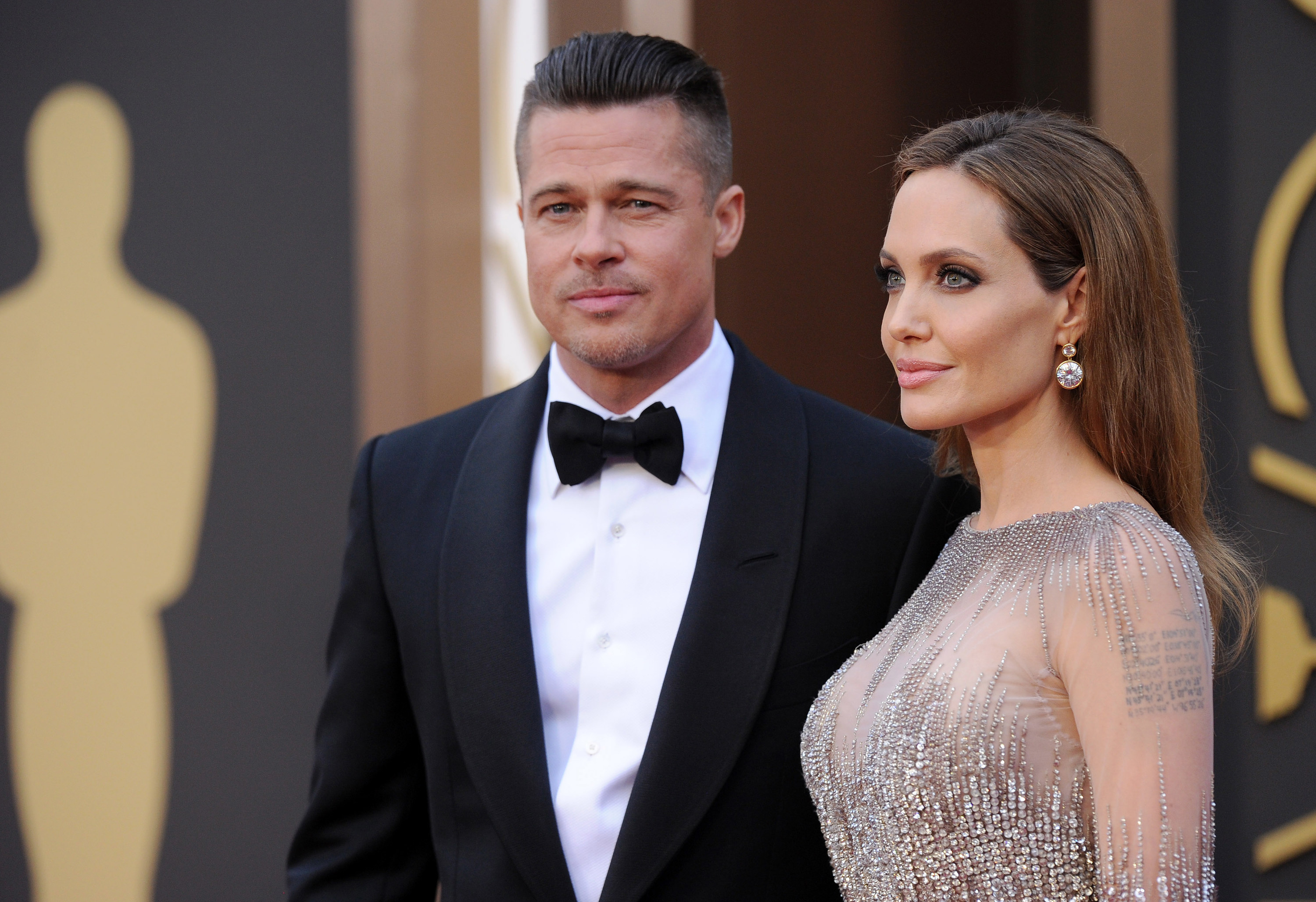 Brad Pitt y Angelina Jolie en la alfombra roja de la entrega del Oscar