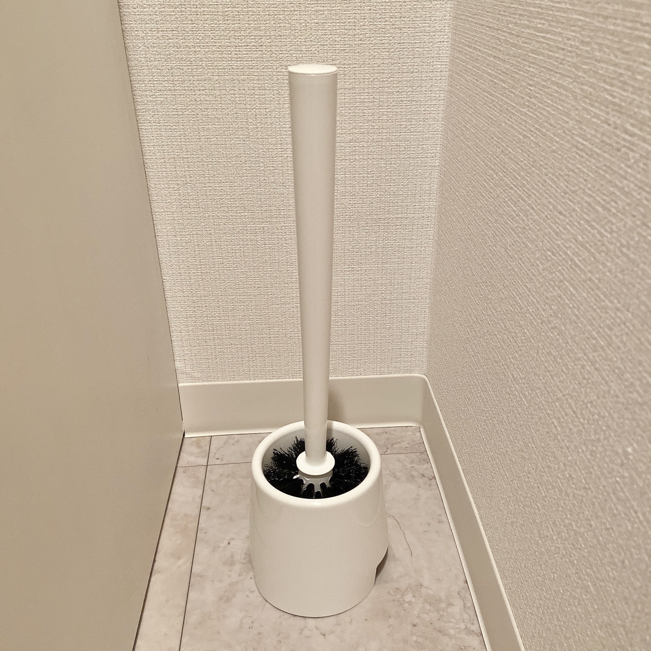 IKEA（イケア）のおすすめの掃除グッズ「BOLMEN ボルメン トイレブラシ／ホルダー」