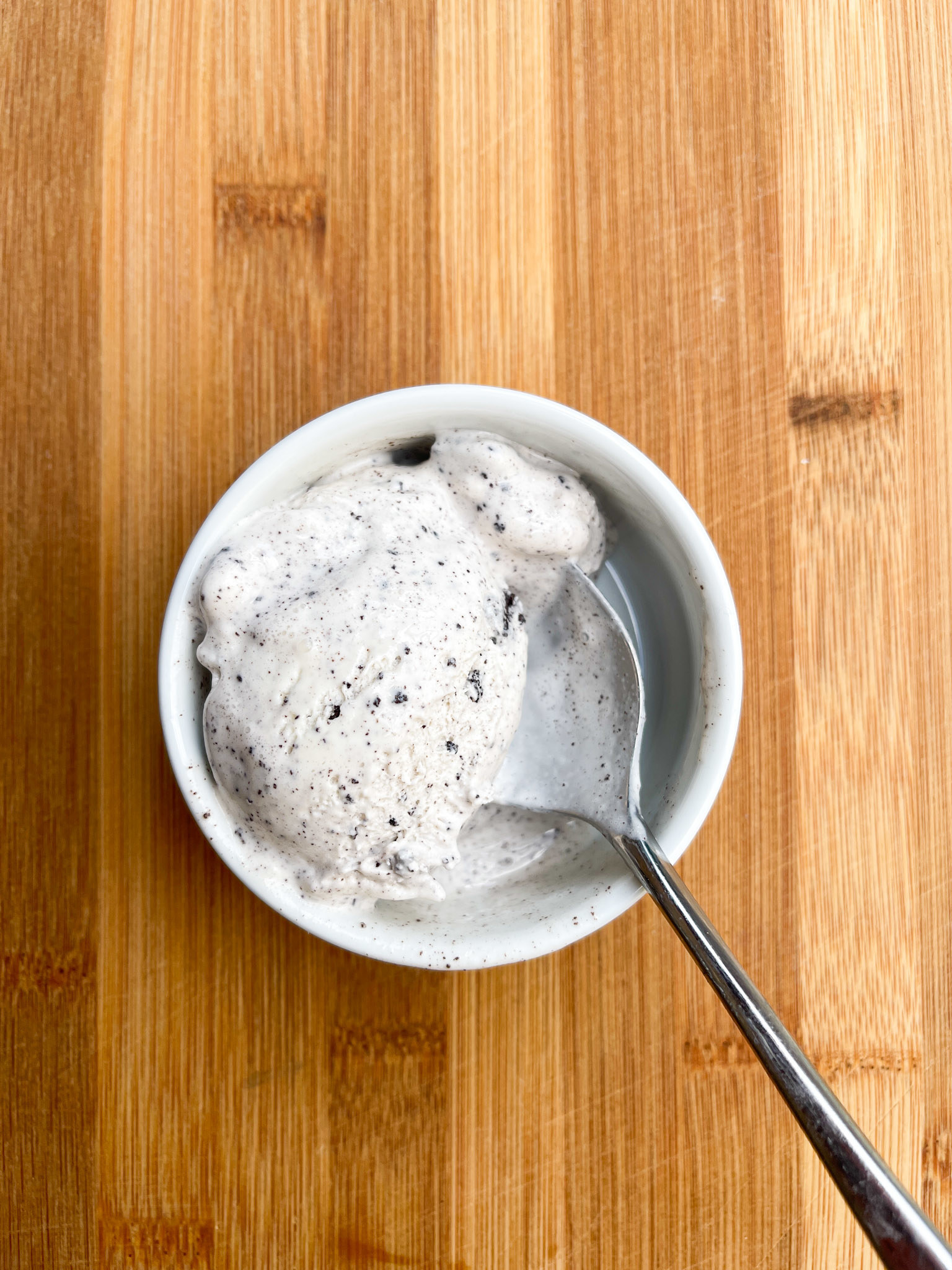 a bird&#x27;e eye view of ice cream