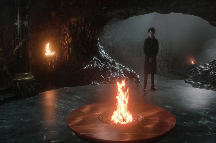 tom sturridge as the sandman standing in lucifer&#x27;s throne room