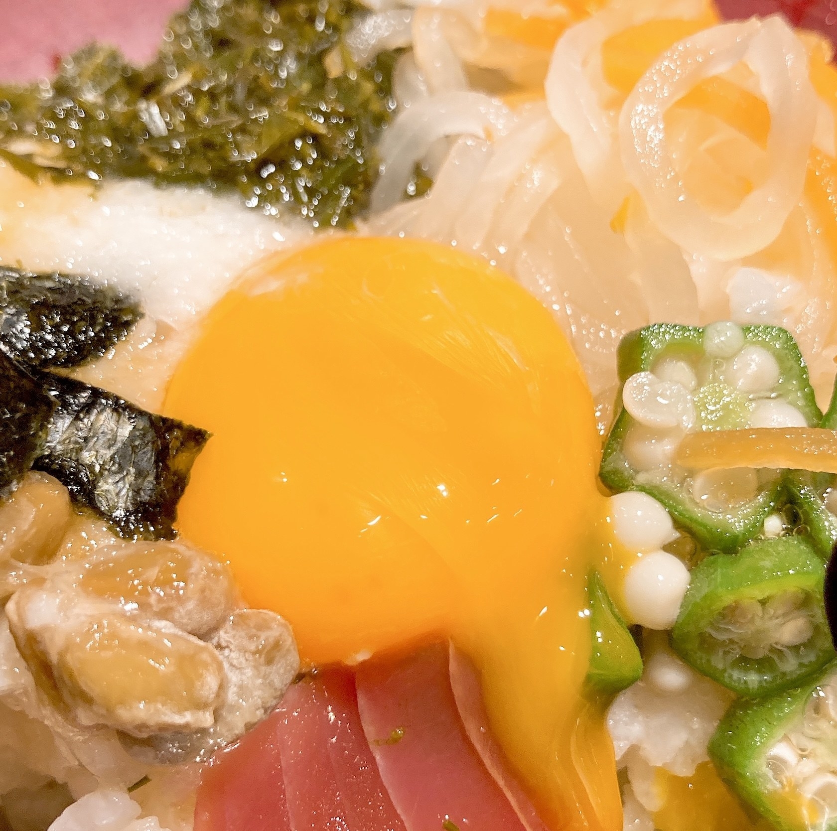 大戸屋のおすすめ丼「ばくだん丼」