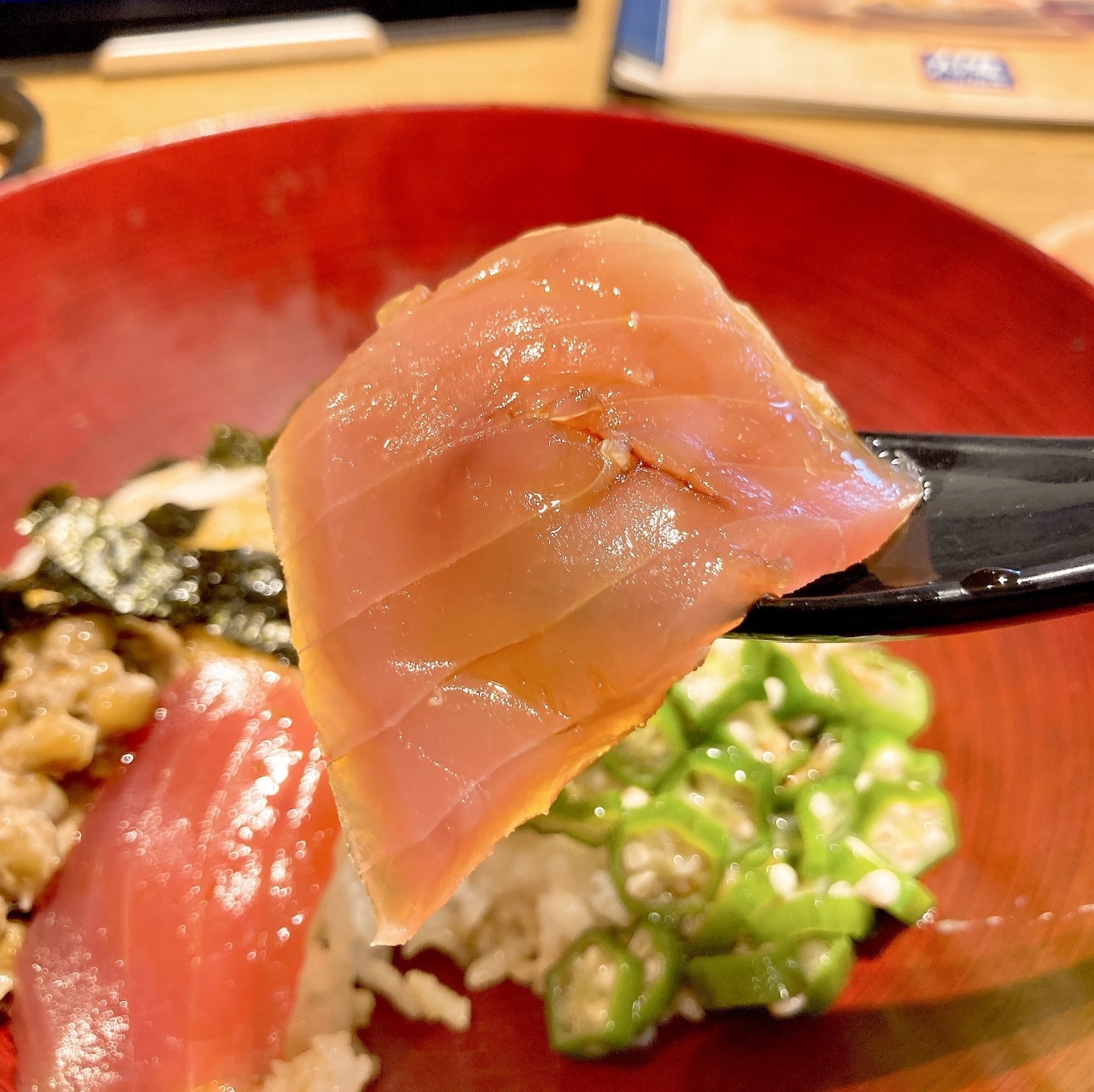 大戸屋のおすすめ丼「ばくだん丼」