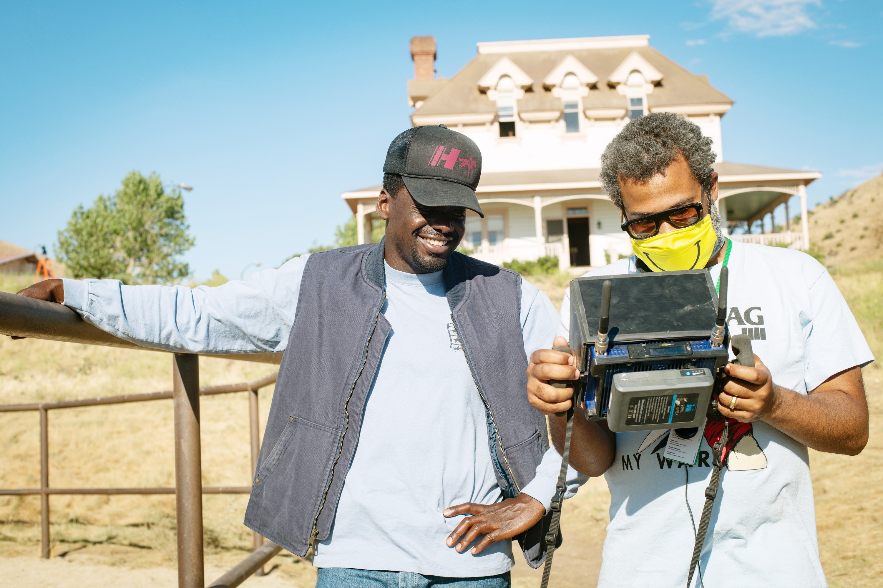 Daniel Kaluuya and director Jordan Peele on set
