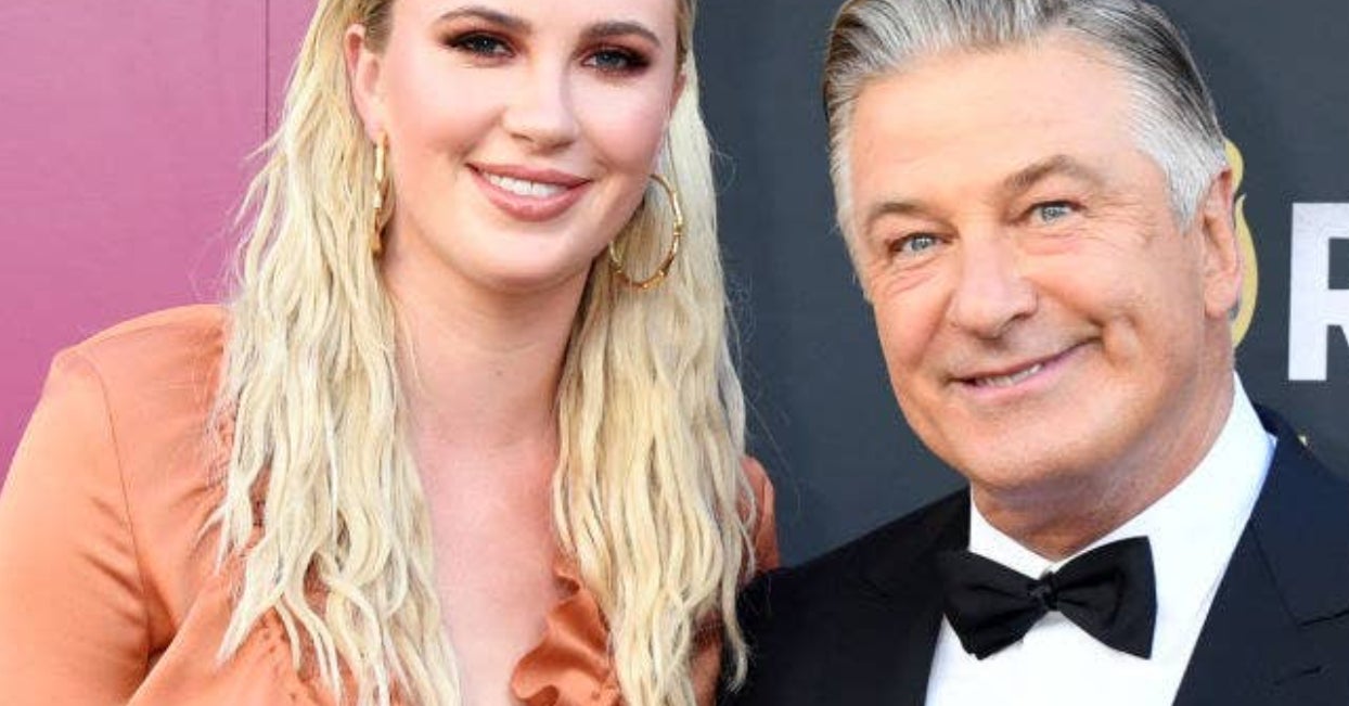 Ireland Baldwin Shaved Off All Her Hair And Literally Looks