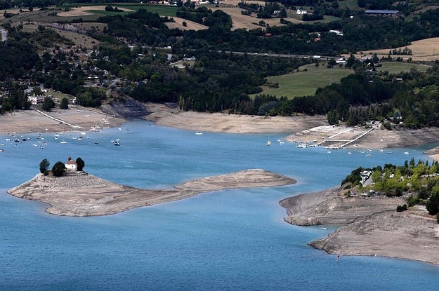 Eerie Photos Show How Underwater Artifacts Are Resurfacing In Europe As Water Levels Drop Because Of Drought