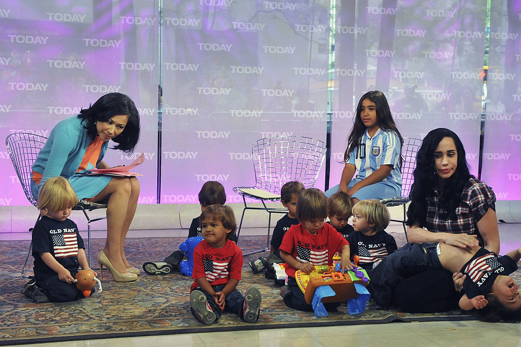 The Octomom Shared A Rare Picture Of Her Eight Kids Together For