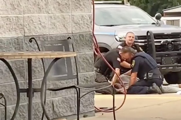 Three Arkansas Police Officers Beat Man In Viral Video