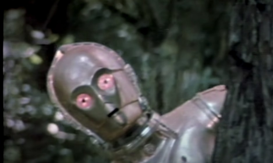 C-3PO in scene from Return of the Jedi