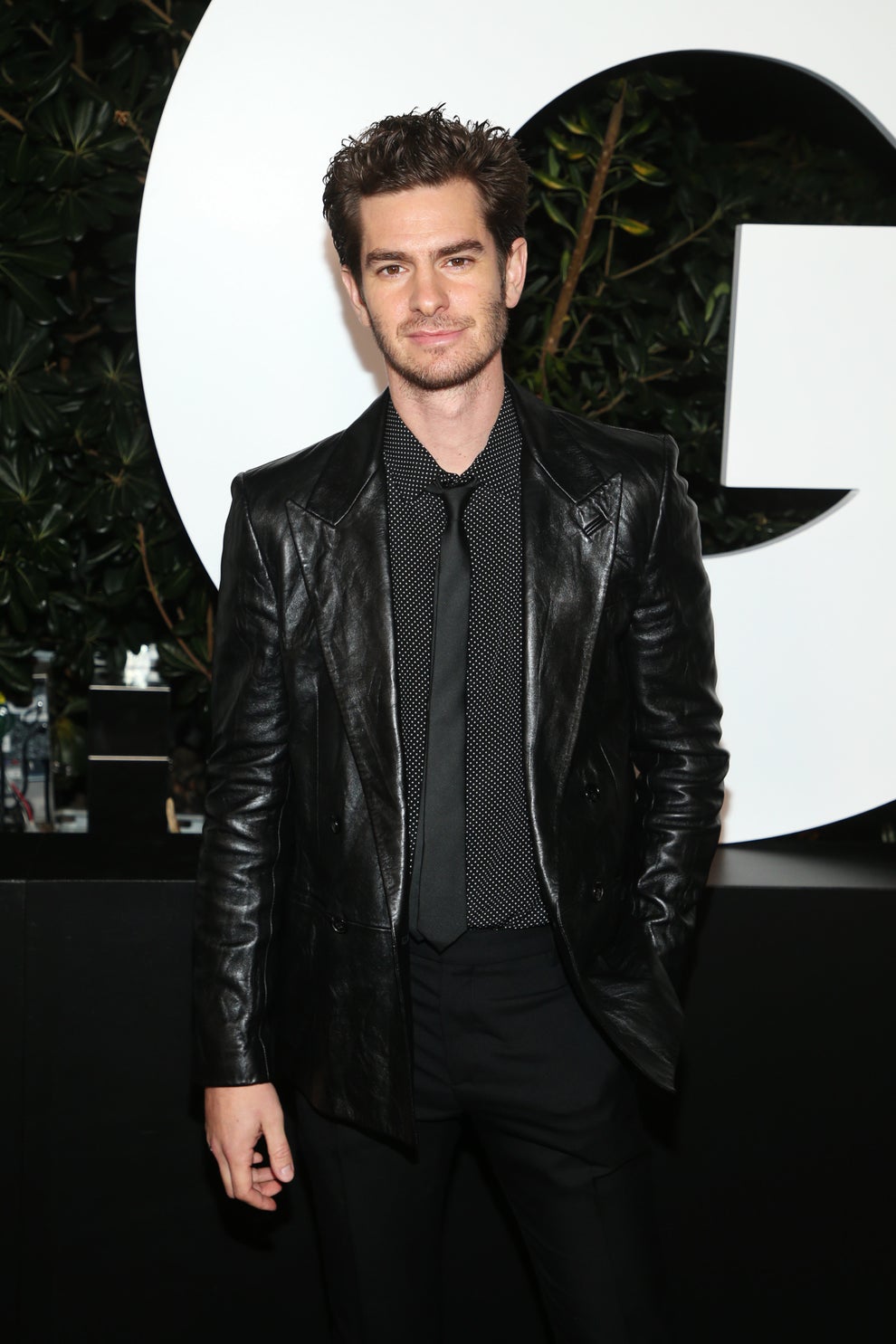 Andrew Garfield Defends Method Acting Recalls Starving Himself Of Sex And Food 3973