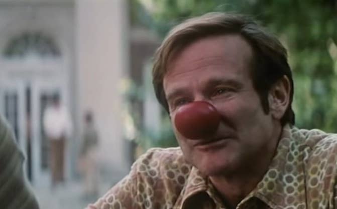 Patch Adams with a clown nose on his face in &quot;Patch Adams&quot;