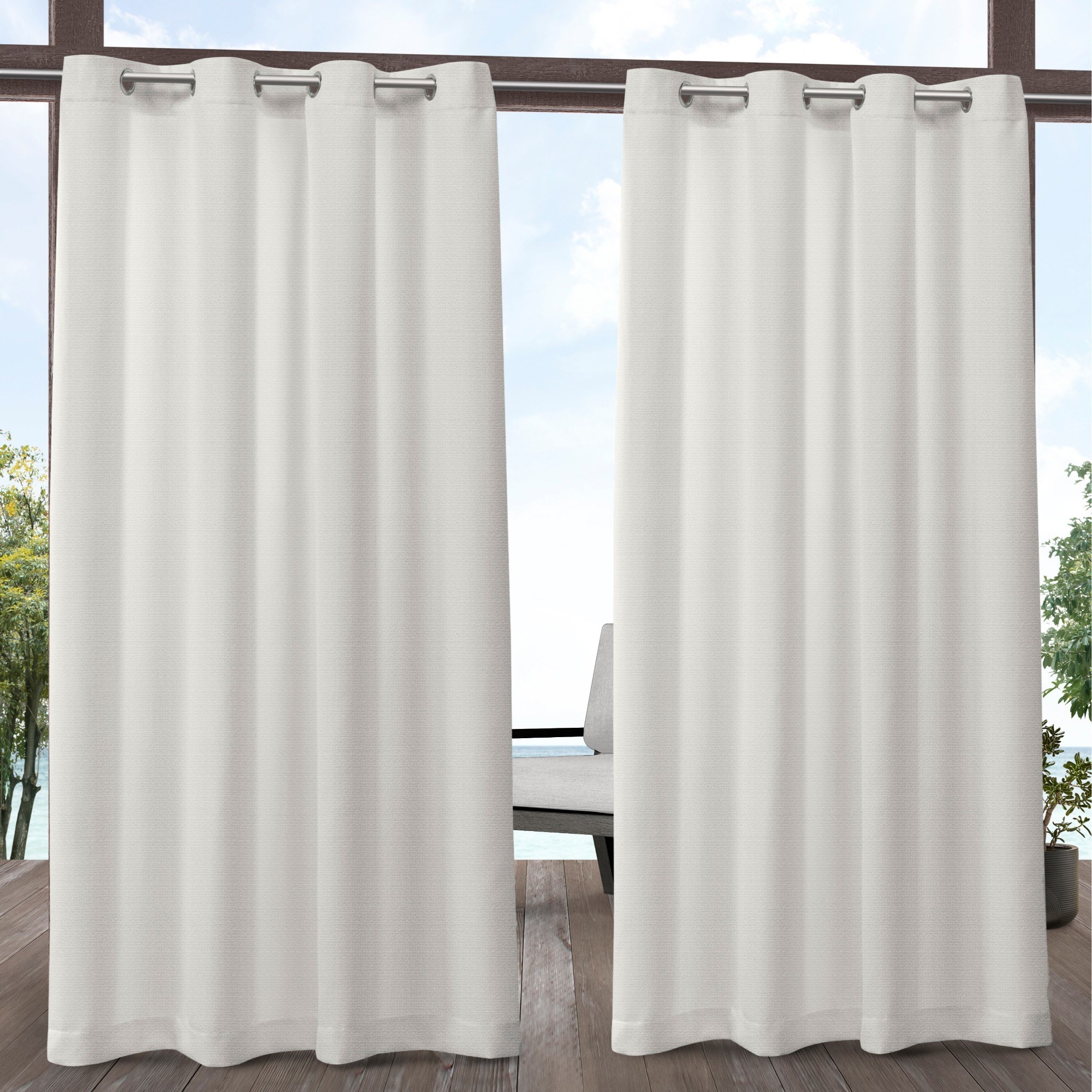 the white curtains