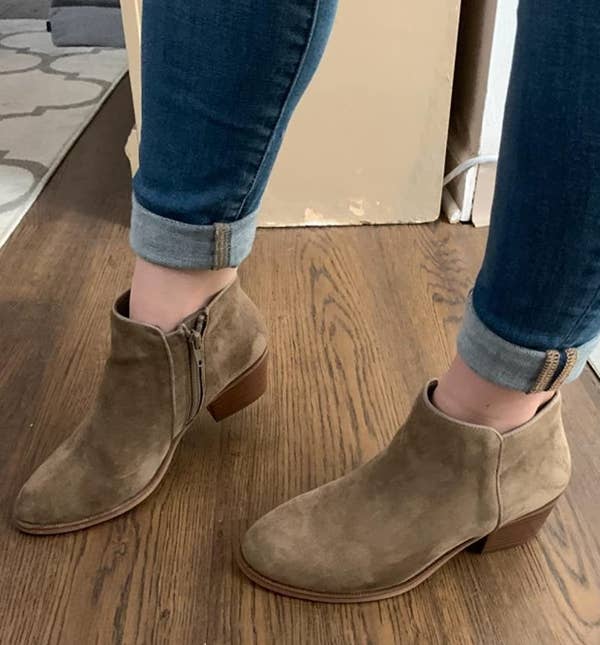 Reviewer wearing ankle boots with jeans