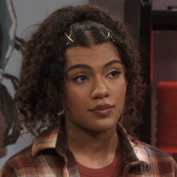 Dior Goodjohn in Head of the Class