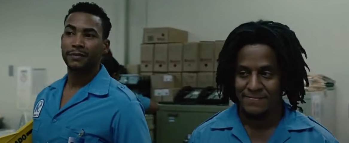 Don Omar and Tego Calderon as Rico and Leo disguised as custodians
