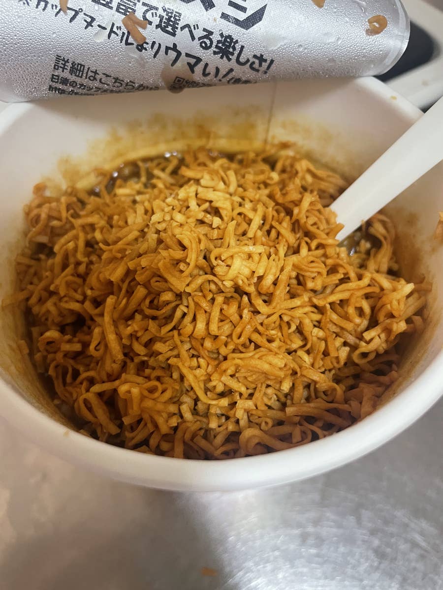 カレーメシ チキンラーメン 濃いめのジャンキー飯が爆誕 アレンジが凄まじかった