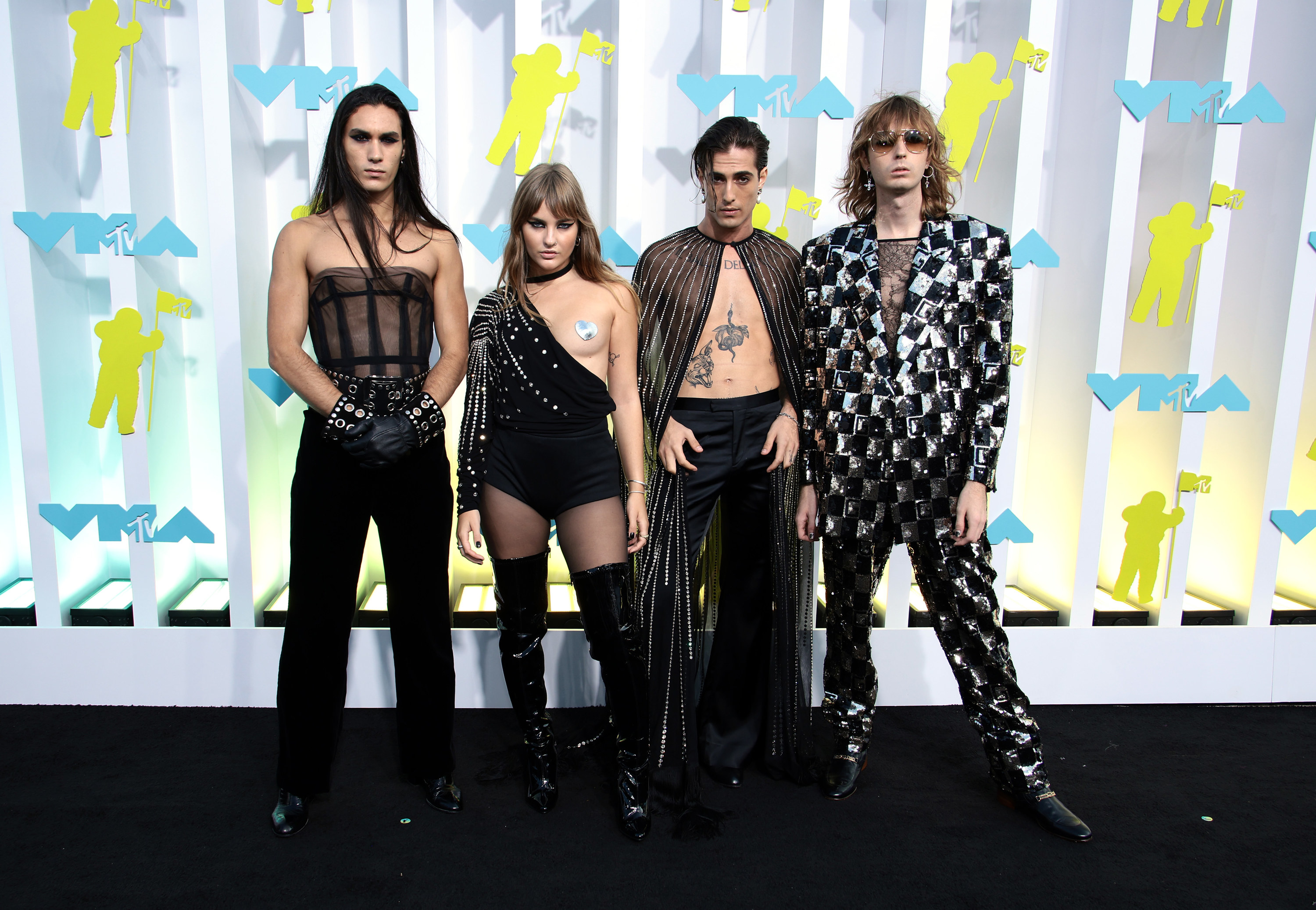 VMAs 2022  Mejor vestidas de la alfombra roja  - 33