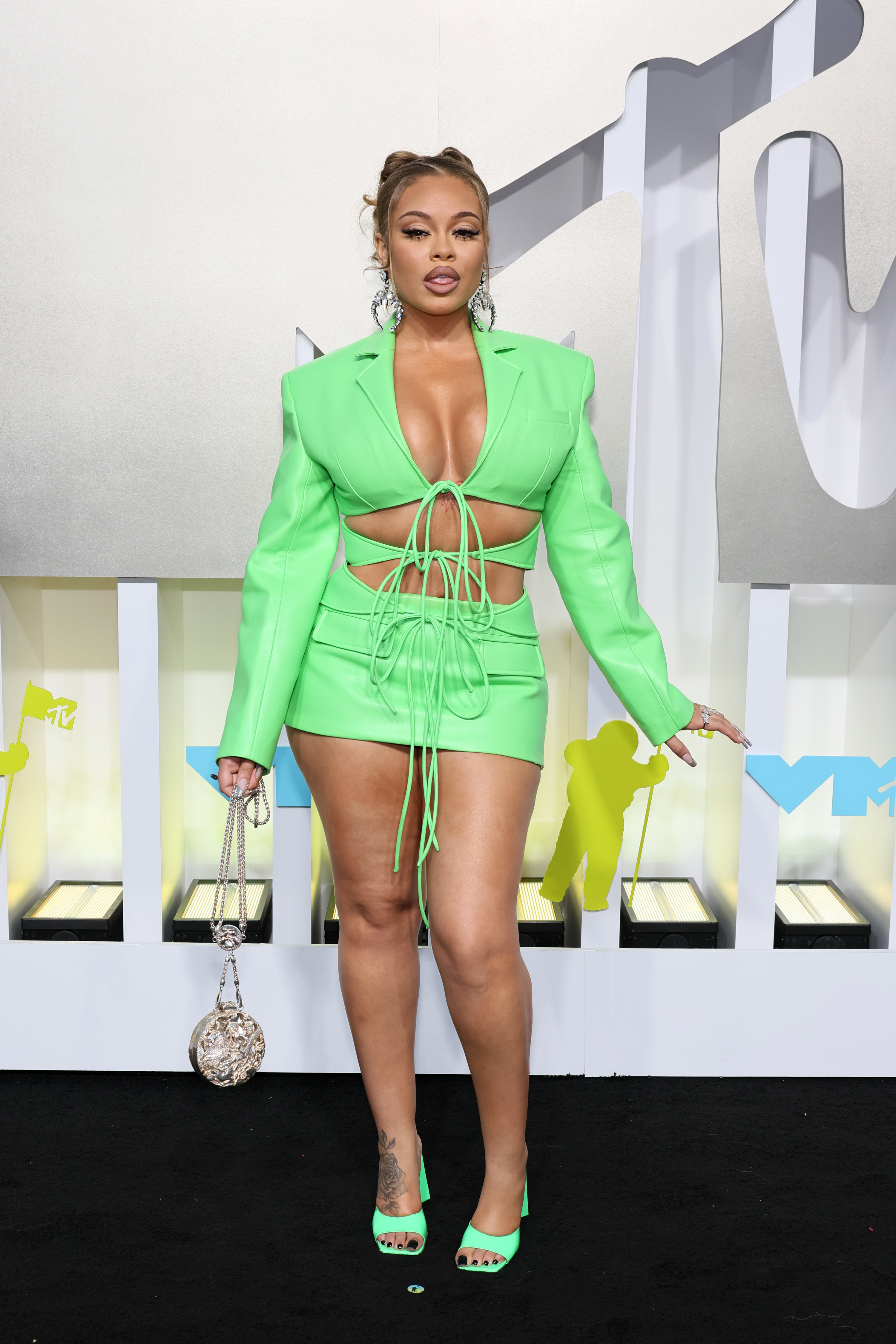 Black Celebrities On The 2022 VMAs Red Carpet - 37