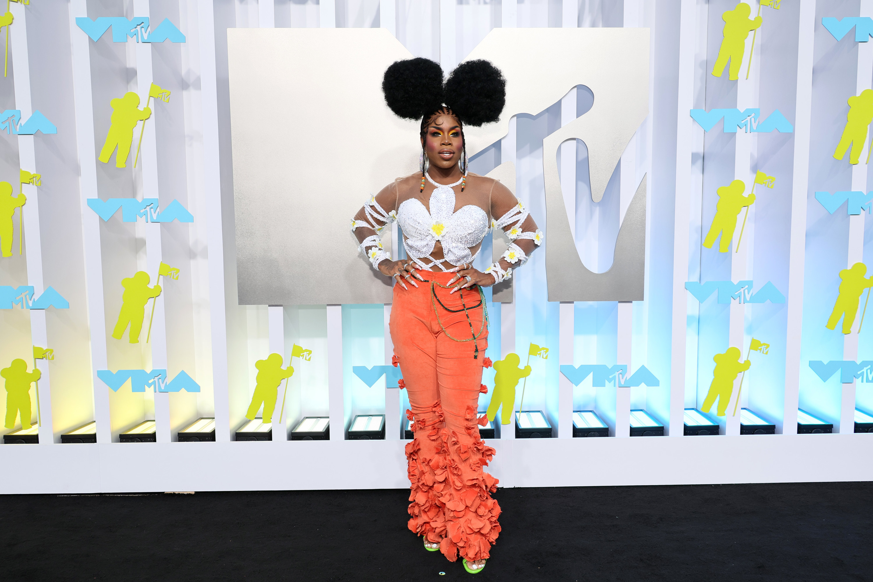 Black Celebrities On The 2022 VMAs Red Carpet - 2