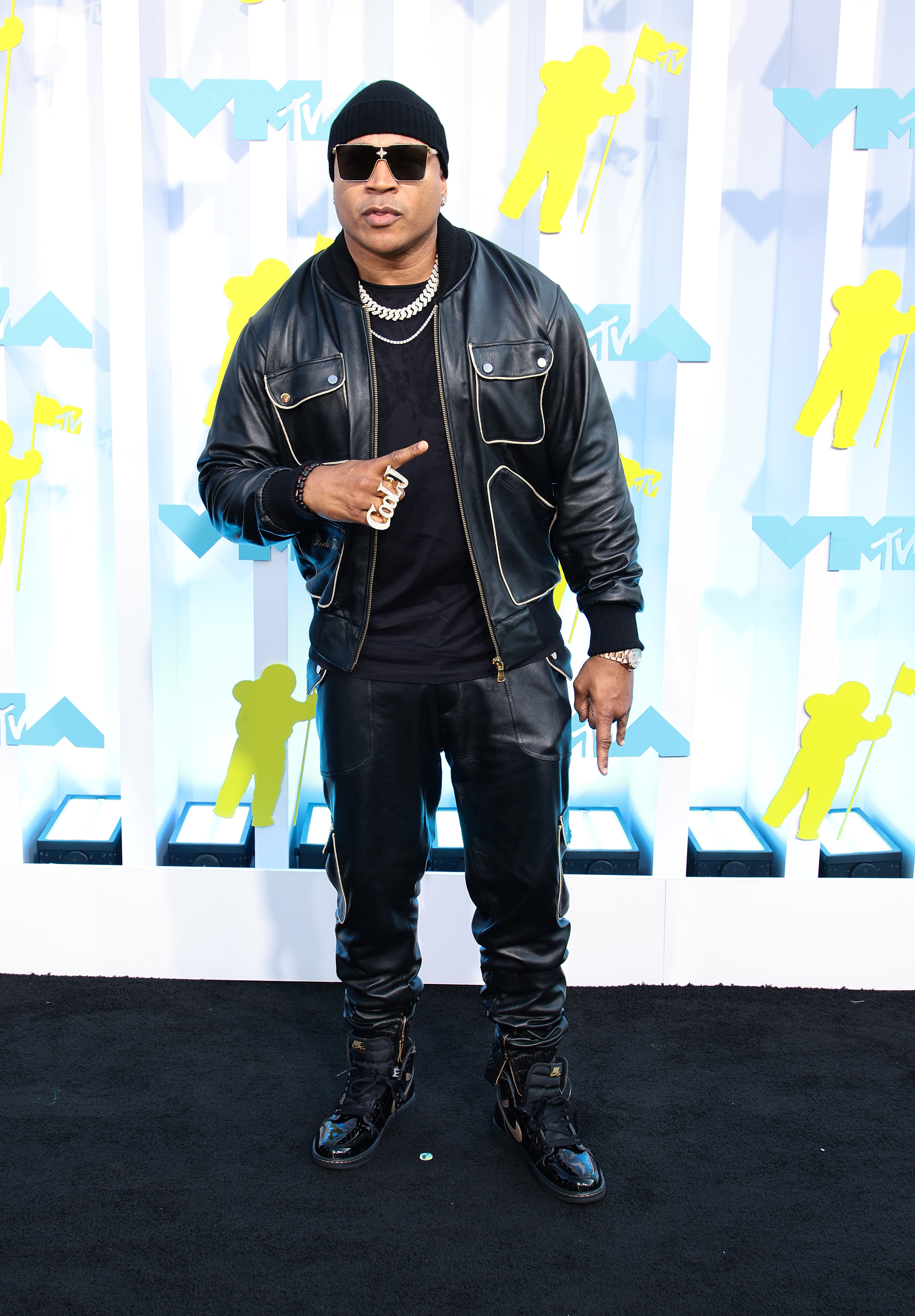 Black Celebrities On The 2022 VMAs Red Carpet - 3