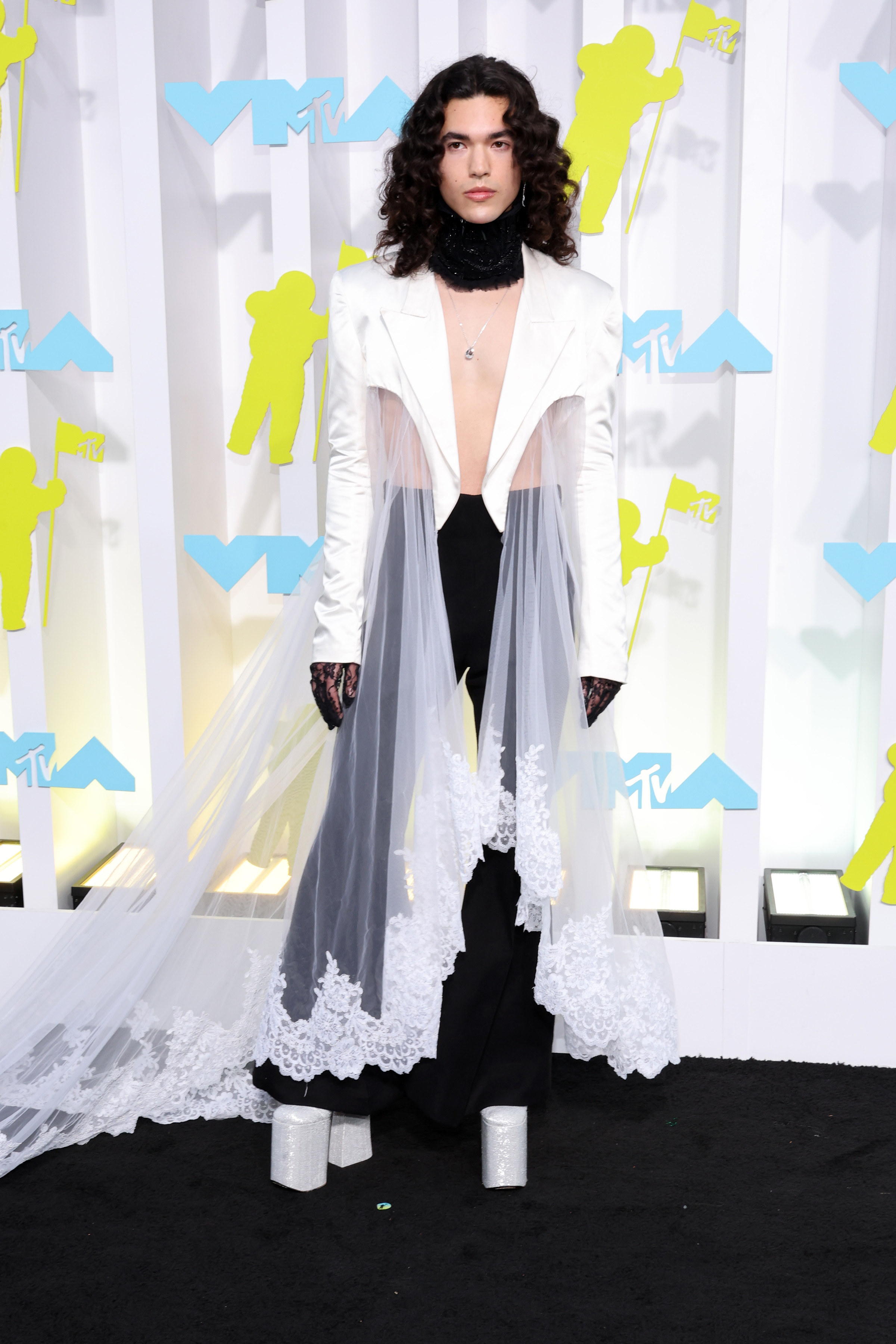 Wild And Dramatic 2022 MTV VMAs Red Carpet Looks - 35