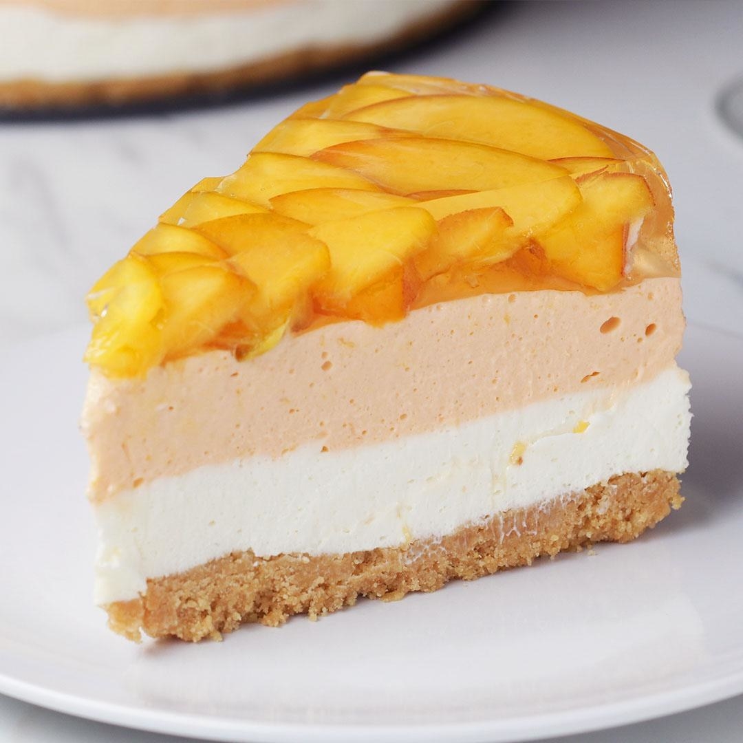 Peaches &#x27;N&#x27; Cream Cheesecake