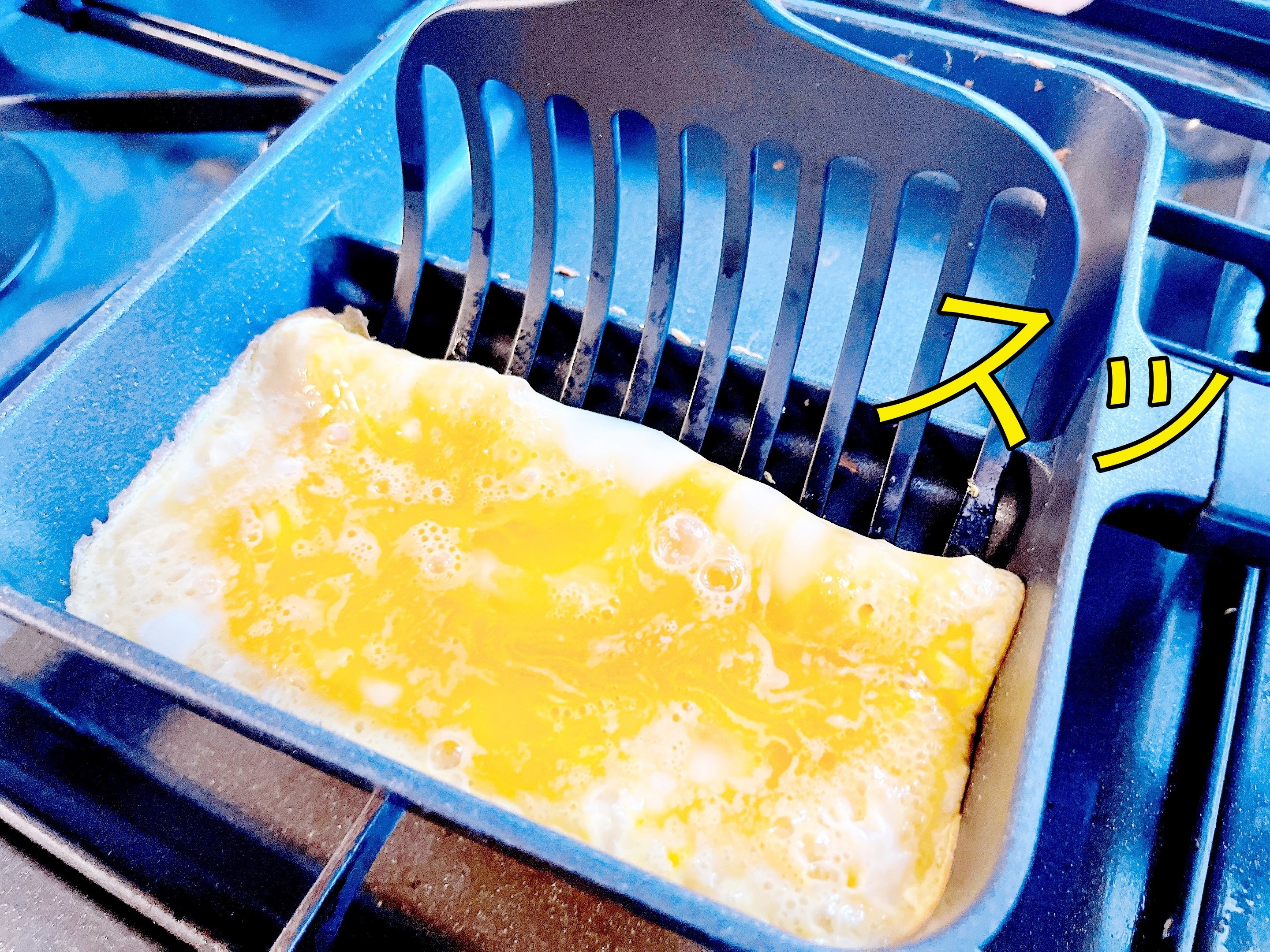 NITORI(ニトリ)のおすすめ便利キッチングッズ「しなって返しやすいワイドターナー」