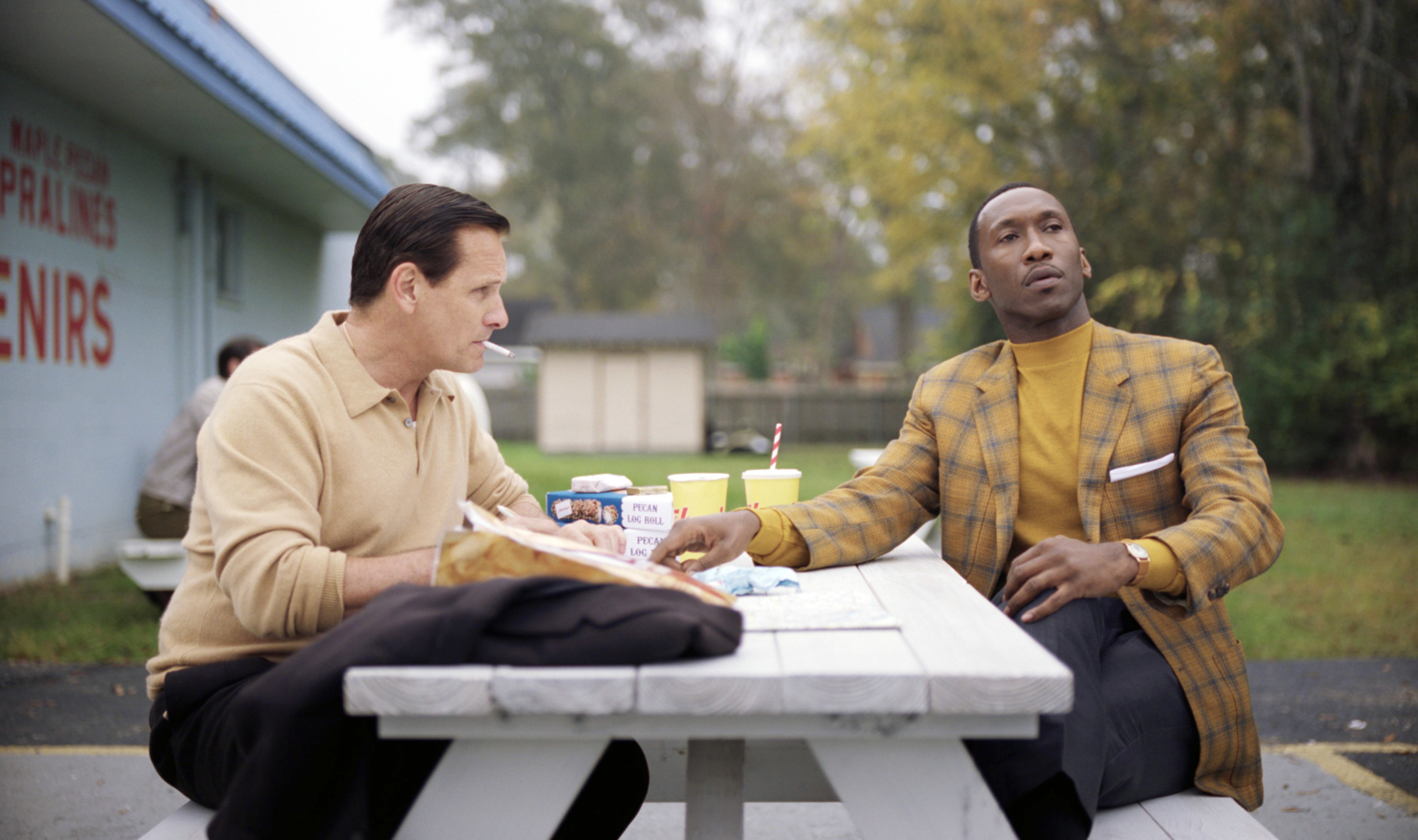Mahershala Ali as Don Shirley eats lunch with Viggo Mortensen as Tony Lip in &quot;The Green Book