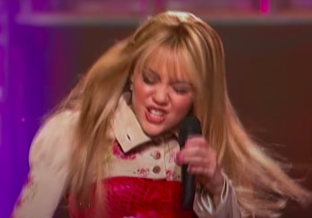 hannah montana on stage